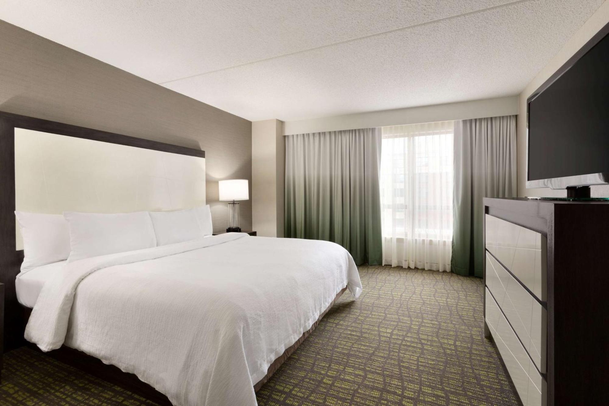 Embassy Suites Newark - Wilmington/South Ngoại thất bức ảnh