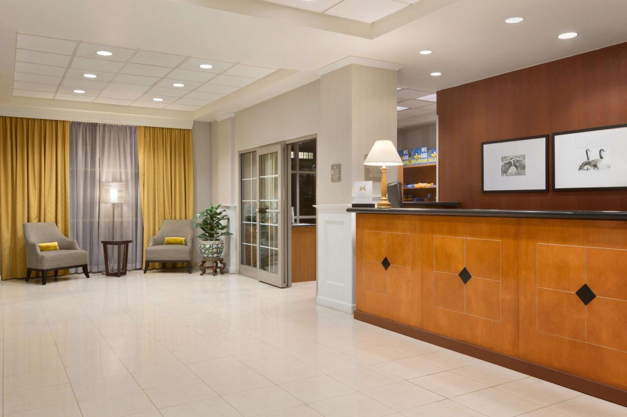 Embassy Suites Newark - Wilmington/South Ngoại thất bức ảnh
