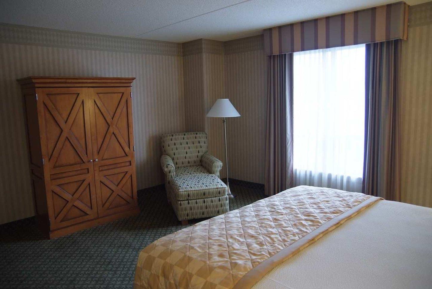 Embassy Suites Newark - Wilmington/South Ngoại thất bức ảnh