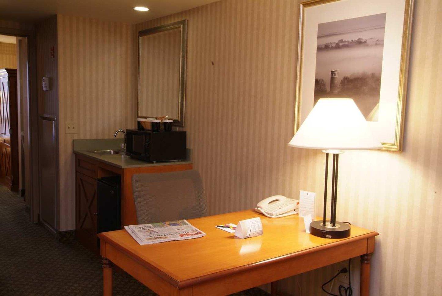 Embassy Suites Newark - Wilmington/South Ngoại thất bức ảnh