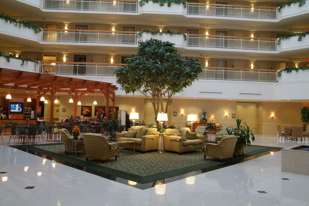Embassy Suites Newark - Wilmington/South Ngoại thất bức ảnh